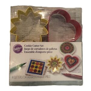 Wilton 4 Piece‎ Cookie Cutter Set Heart Flower Circle Wavy (Square)